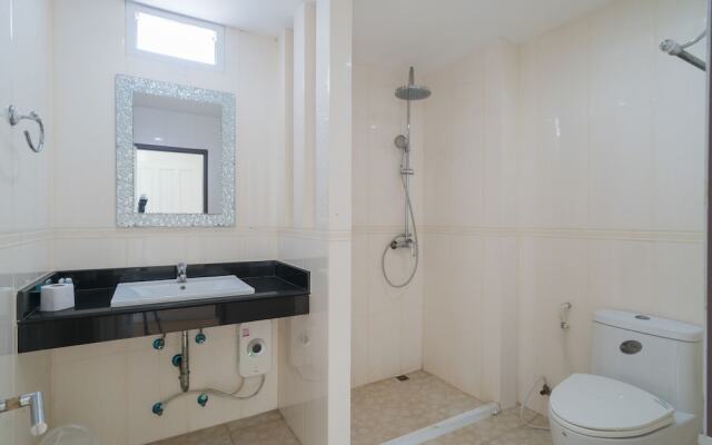 GoldStone Residency Patong , Phuket