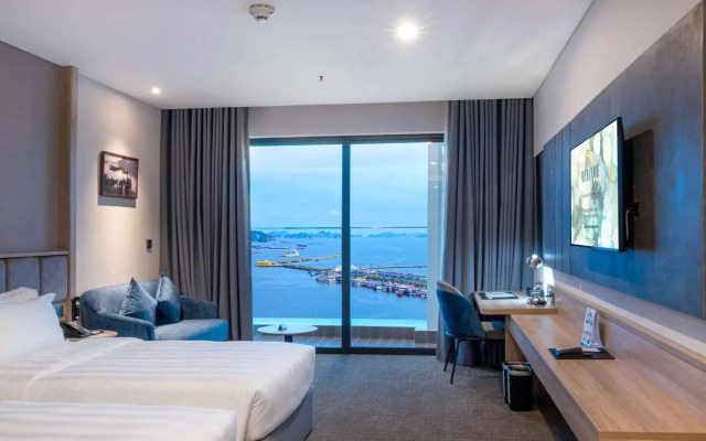 Wyndham Garden Legend Halong