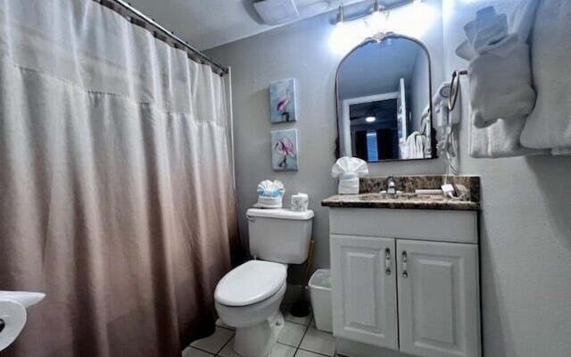 Pelican Beach 0807 1 Bedroom Condo by Pelican Beach Management