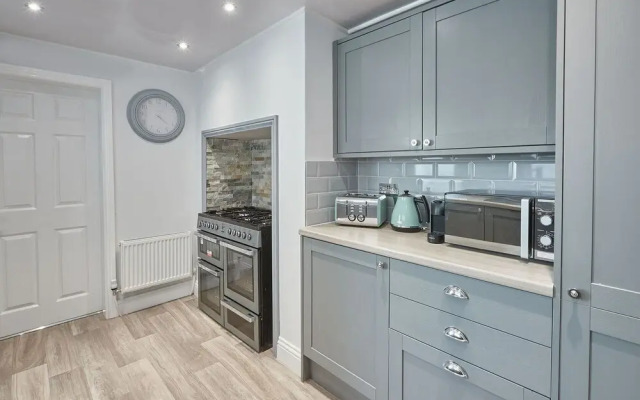 Riftswood Ruby in Saltburn-by-the-sea