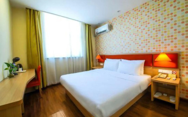Home Inn (Tianjin Pujihe East Road Tianlishi)
