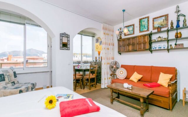 Roses Holiday Center 9823