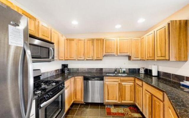 Arrowhead 31 - 1 Br Condo