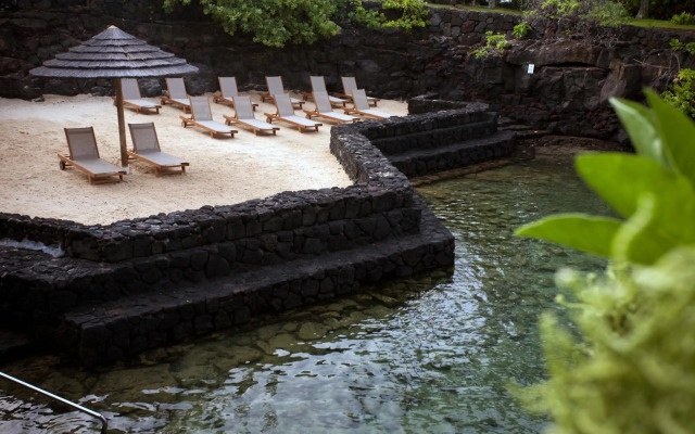 Royal Kona Resort