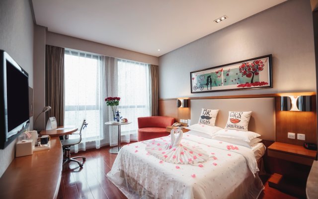 Holiday Inn Express Chongqing Guanyinqiao by IHG