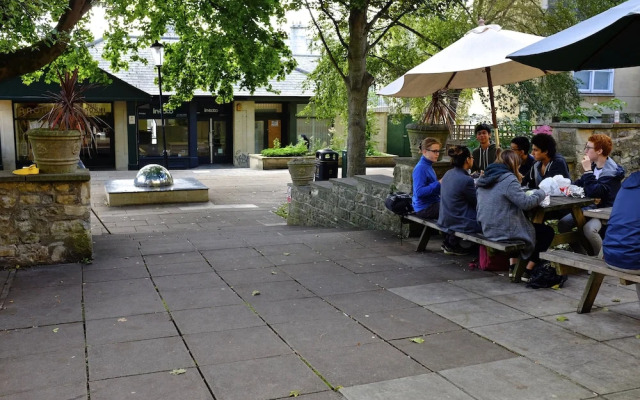 Bath YMCA - Hostel