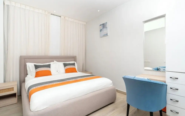 Diamond Palm Hotel & Resort