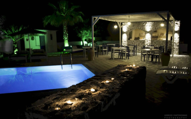 Trees Art Boutique Hotel