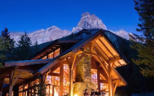 Cathedral Mountain Lodge