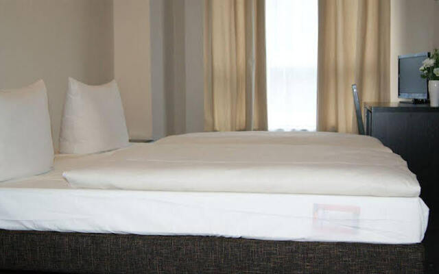Hotel-Pension SAKS Berlin Mitte
