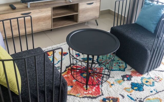 CitiZen Old Klang Road By Plush