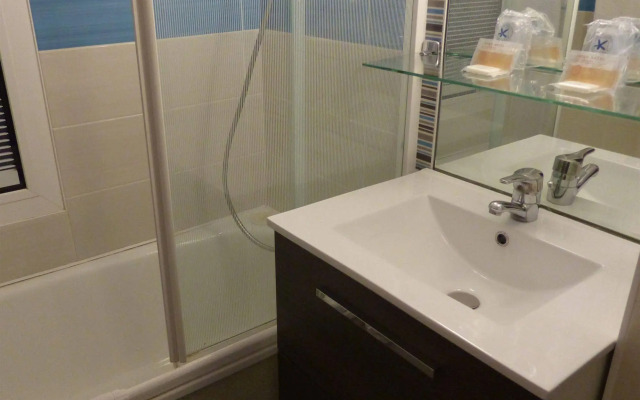 The Originals City, Hôtel Castel Burgond