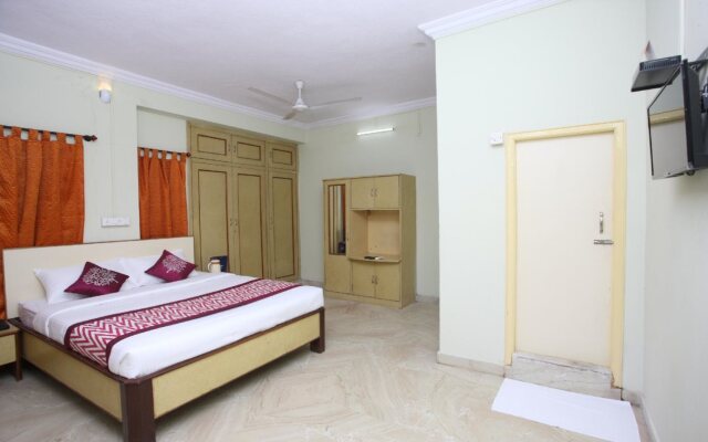 FabHotel Sunshine Residency