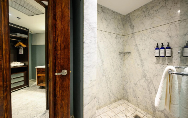 Las Suites Campos Eliseos