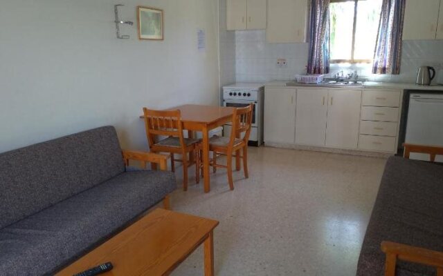 Constantaras Apartments