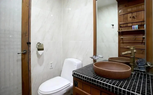 Jeonju Hanok Taejogung Hotel