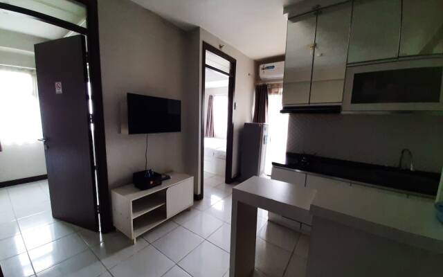 Comfortable and Cozy Living 2BR at Lagoon Apartment