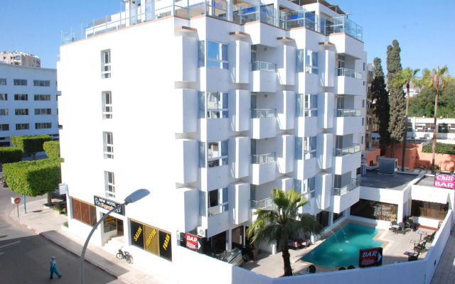 New Farah Hotel