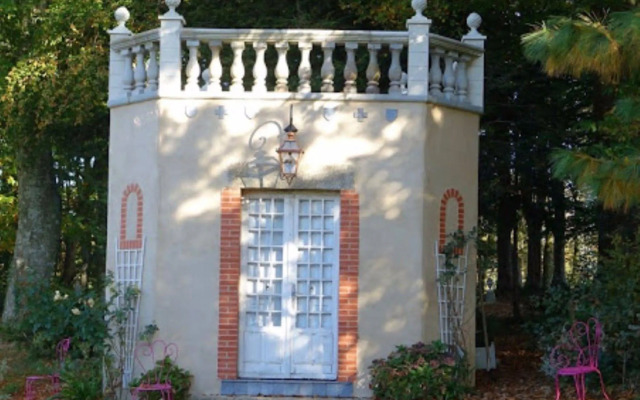 Château de Montbrault