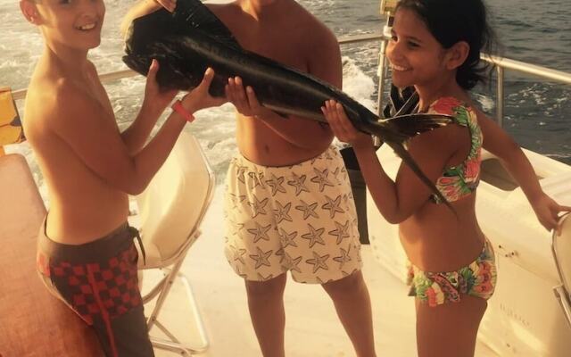 Hotel Costa Del Sol Inn