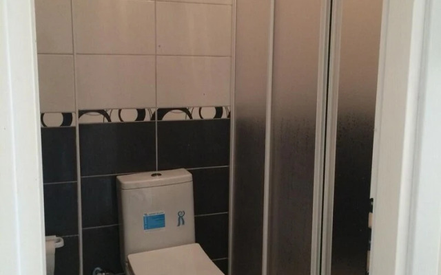 Black and White House