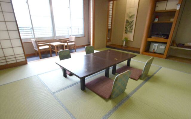 Toushijima Onsen Suzunami