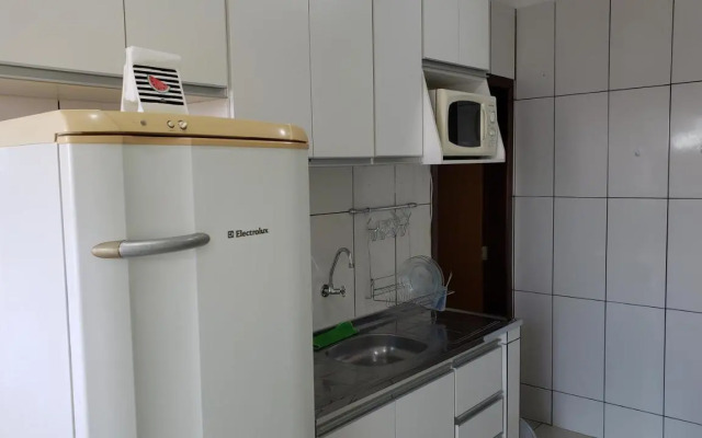 Apt encantador c/ varanda próximo ao aeroporto Jk.