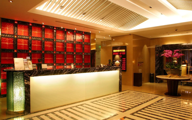 Grand Forward Hotel