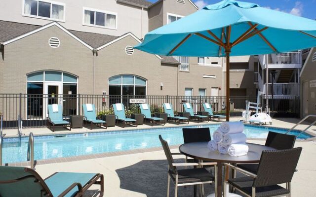 Residence Inn Detroit Warren