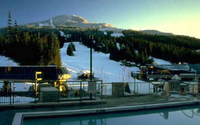 Pan Pacific Whistler Mountainside