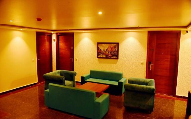 Hotel Divine Lakshmi Ganga