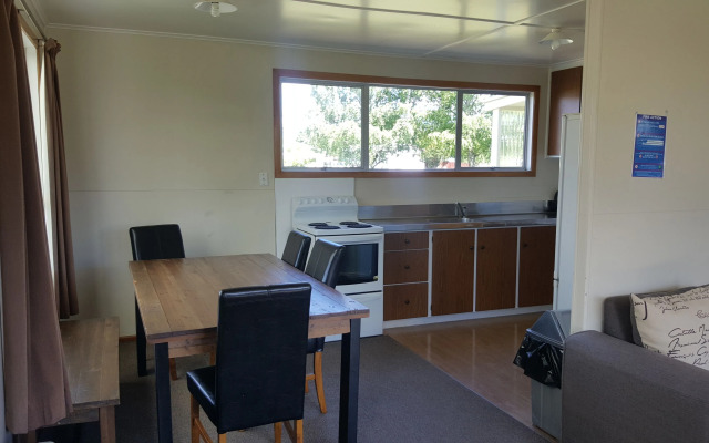 High Country Motel and Backpackers