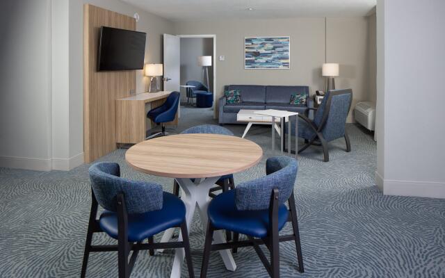 Crowne Plaza Melbourne - Oceanfront by IHG