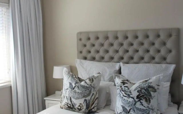 Waterfront, 17 Quay West