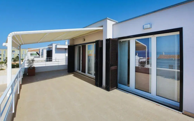 Apartments in Villas Punta Skala With Beachpool