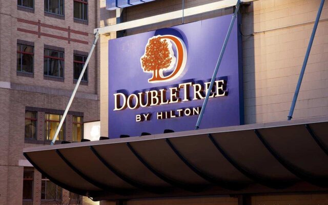 DoubleTree by Hilton Boston - Downtown