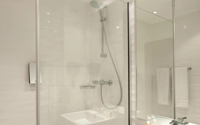 Holiday Inn Lille - Ouest Englos by IHG