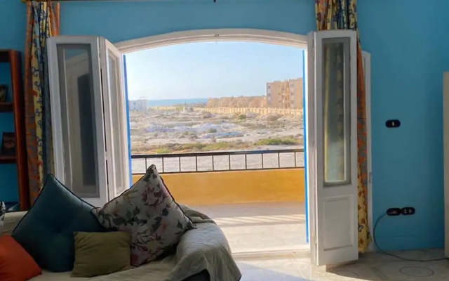 Blue House 4-bed Villa in North Coast Area