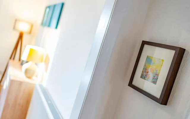 Abbotsford Apartment