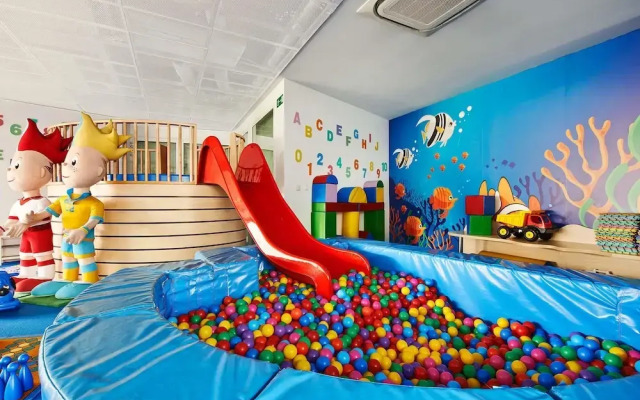 VacationClub - Olympic Apartments