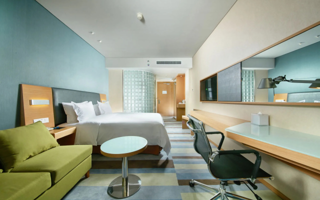 Holiday Inn Express Leshan City Square by IHG