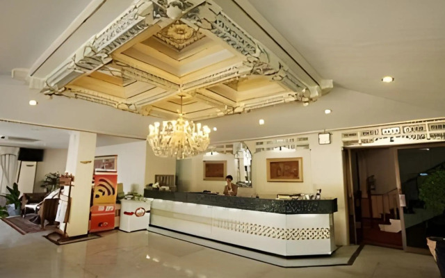 Riyadi Palace Hotel