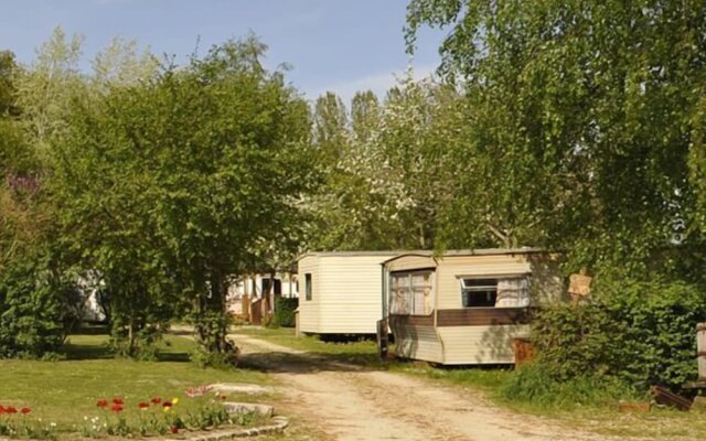 Camping de la Pointe - Caravane