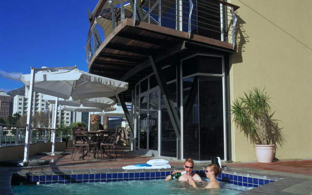 City Lodge Hotel Victoria And Alfred Waterfront