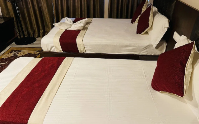 Hotel Lotus Grand