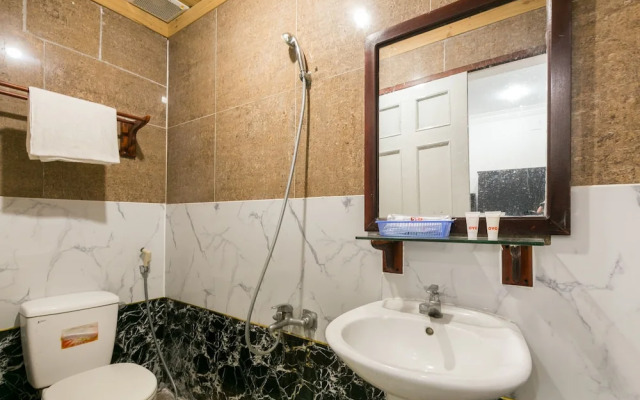 OYO 816 Ht Love Hotel