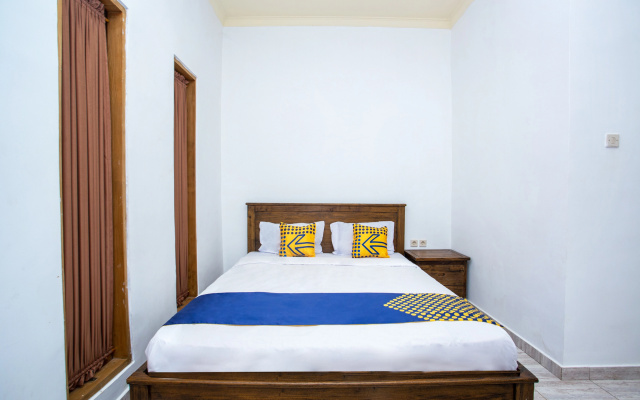 SPOT ON 2761 Pondok Kartini – Guest Rooms – Jepara