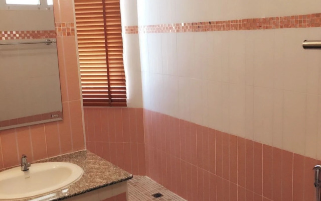 Chansuda Lake View Hotel