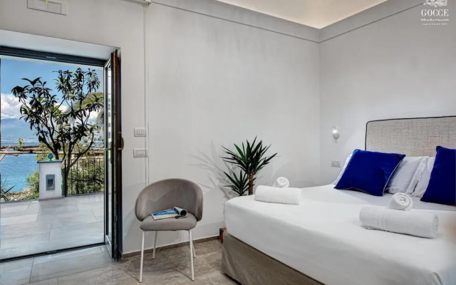 Villa Degli Dei - Private Waterfront Villa