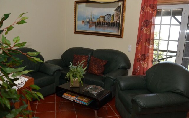 House With 2 Bedrooms in Vila Nova de Famalicão, With Wonderful Lake V